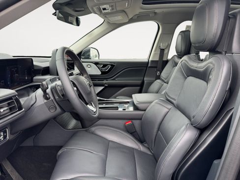 New 2025 Lincoln Aviator Reserve w/ Equipment Group 201A image 11