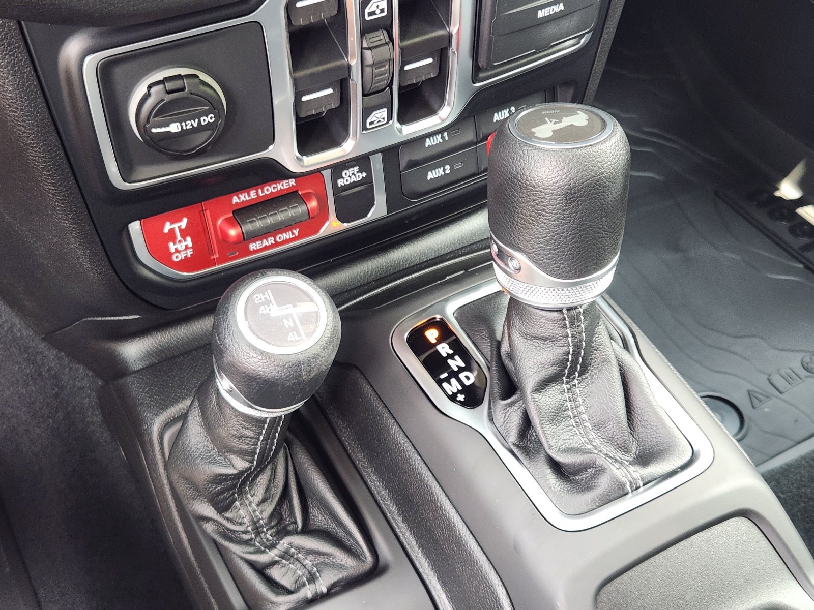 New 2026 Jeep Wrangler Unlimited Sport AWD/4WD image 18