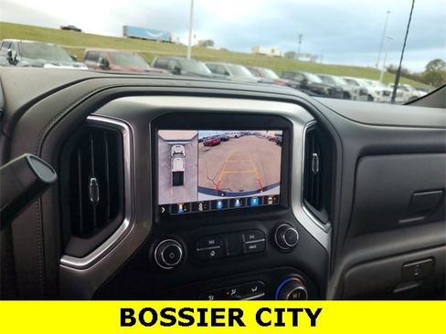 Certified 2020 Chevrolet Silverado 2500 LTZ w/ LTZ Premium Package image 19