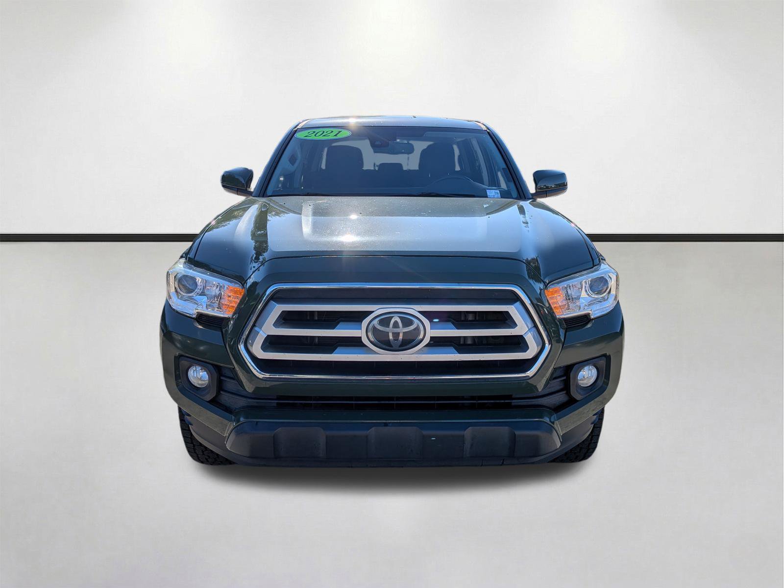 Used 2021 Toyota Tacoma SR5 w/ Trail Edition RWD image 9