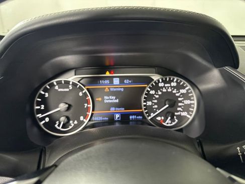 Used 2023 Nissan Altima 2.5 SV w/ SV Premium Package image 17