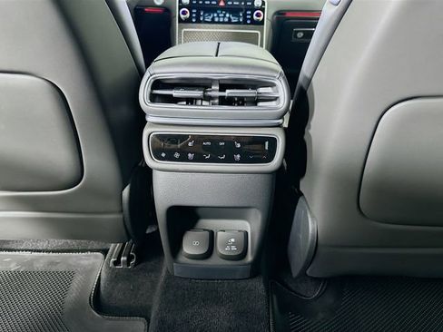New 2026 Genesis GV80 3.5T e-SC image 18