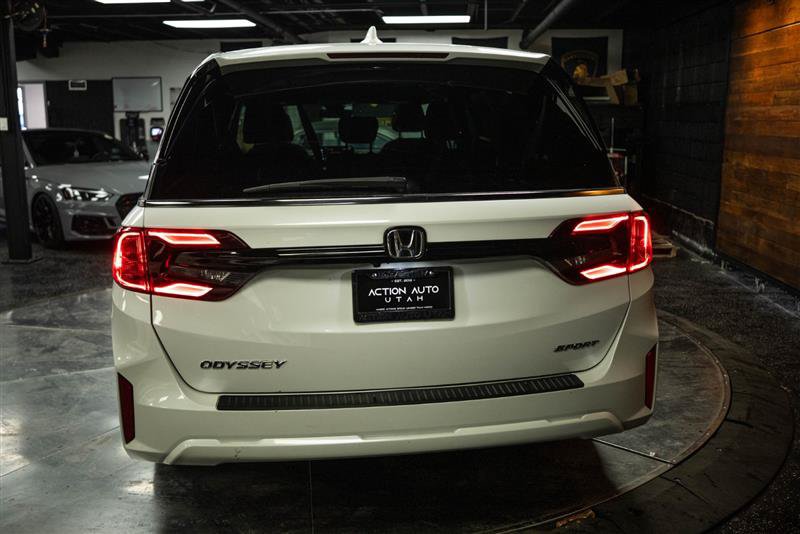 Used 2025 Honda Odyssey Sport-L image 6