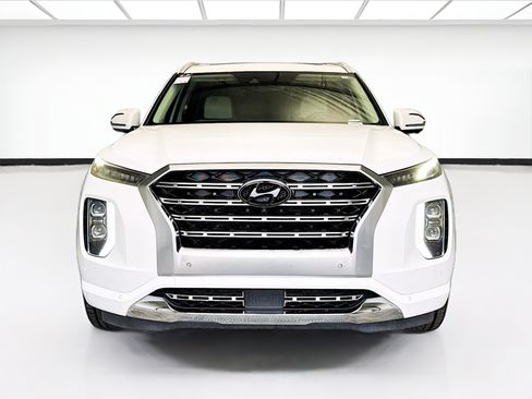 Used 2020 Hyundai Palisade Limited FWD image 2