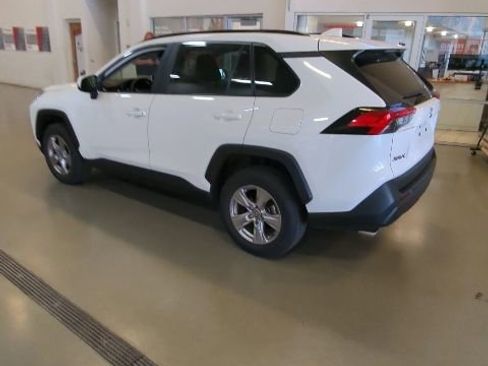 Used 2024 Toyota RAV4 XLE image 9