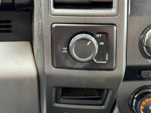 Used 2017 Ford F350 XL image 22