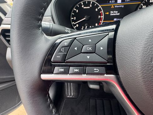 Used 2023 Nissan Altima 2.5 SL image 13