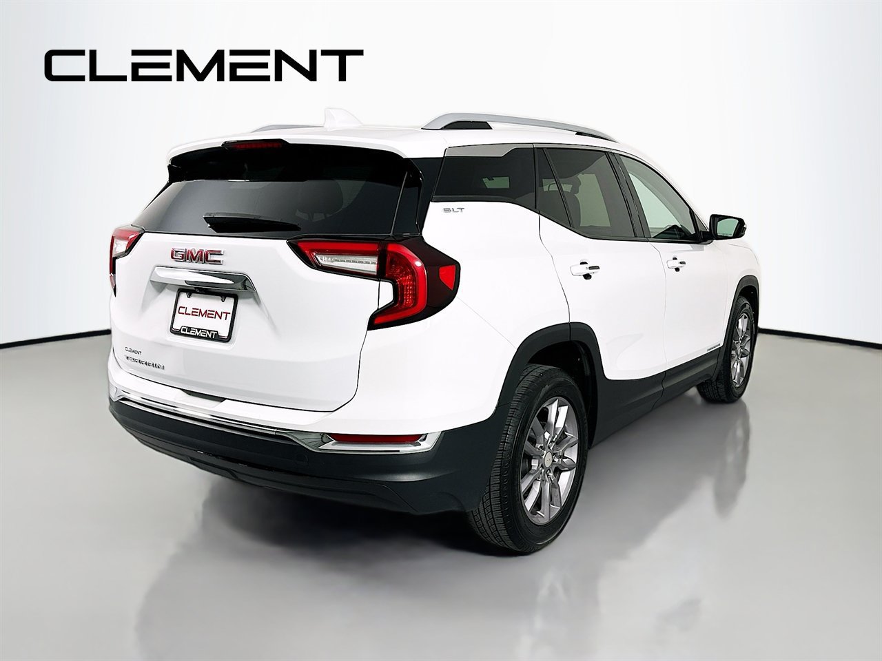 Used 2023 GMC Terrain SLT FWD image 7