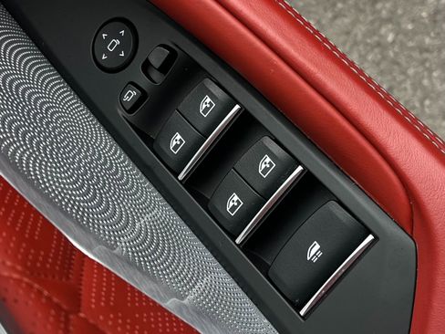 Used 2020 BMW M8 Competition w/ M Carbon Exterior Package image 63