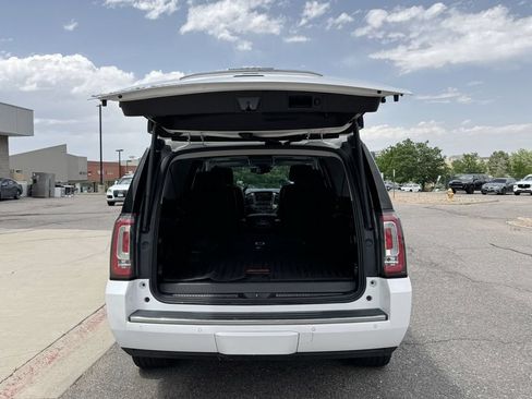 Used 2020 GMC Yukon XL Denali w/ Denali Ultimate Package AWD/4WD image 8