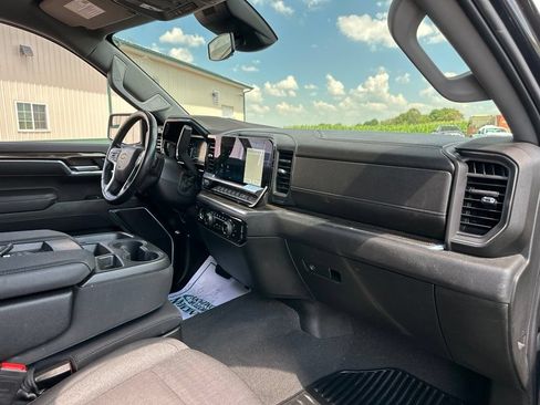 Used 2023 Chevrolet Silverado 1500 LT AWD/4WD image 28