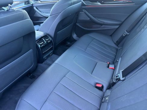 Used 2023 BMW 530i w/ Premium Package image 12