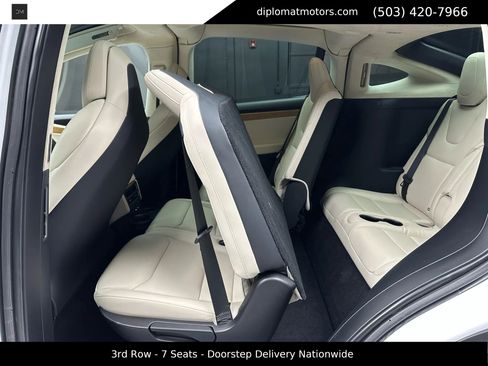 Used 2019 Tesla Model X 100D image 22