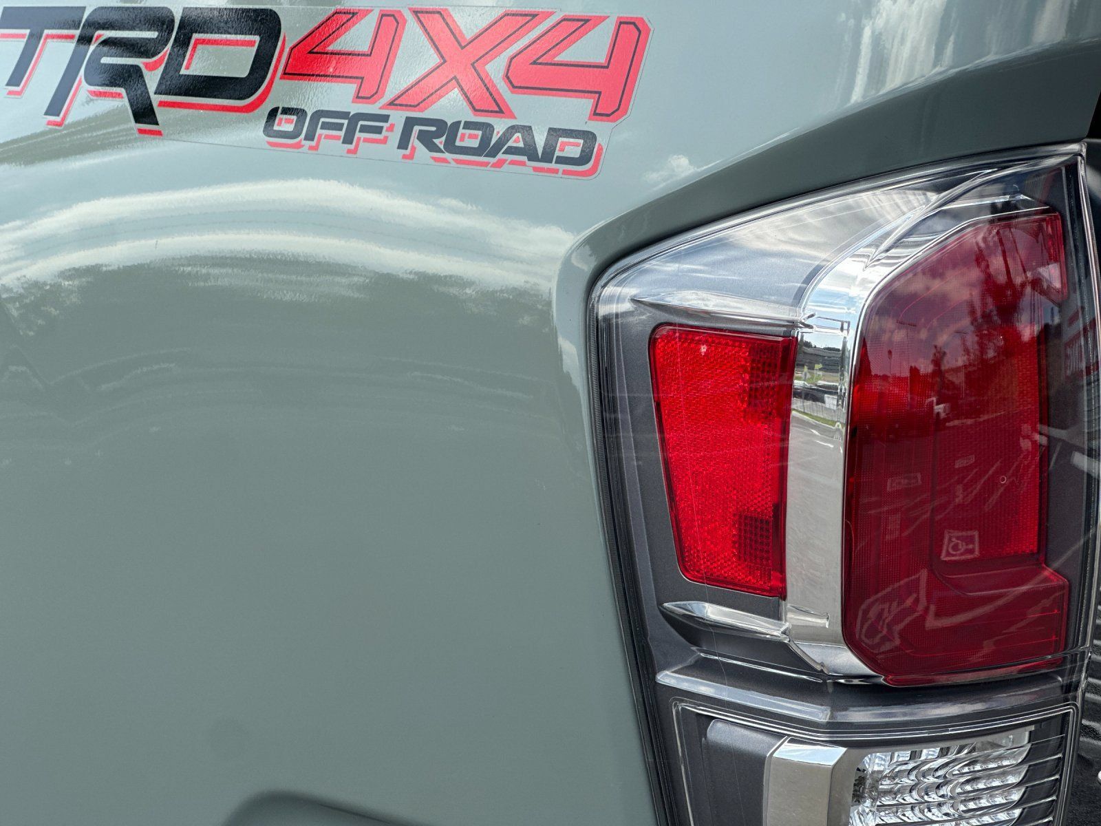 Used 2023 Toyota Tacoma TRD Off-Road AWD/4WD image 22