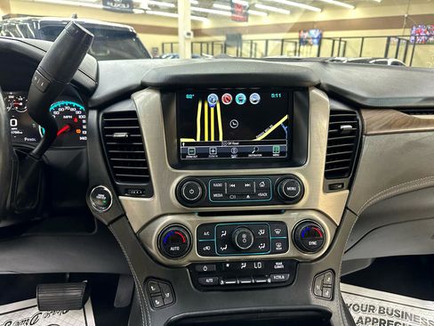 Used 2020 GMC Yukon XL Denali image 34