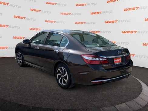 Used 2016 Honda Accord EX image 3