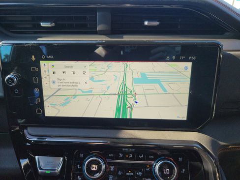 Used 2023 GMC Sierra 1500 AT4 w/ AT4 Premium Package image 10