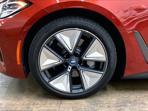 Used 2024 BMW i4 eDrive40 w/ Convenience Package RWD image 11