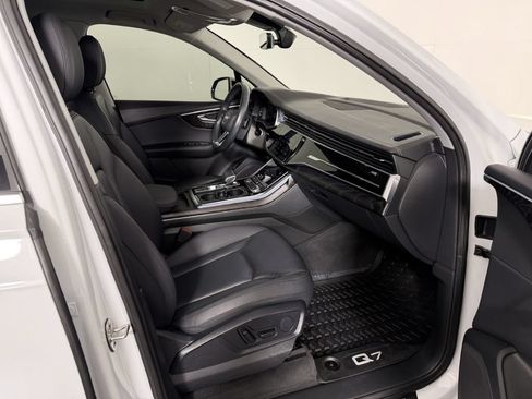Used 2023 Audi Q7 3.0T Premium AWD/4WD image 25