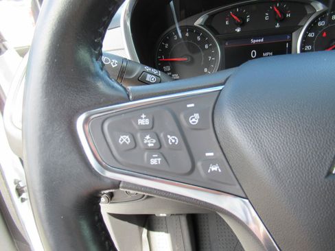 Used 2021 Chevrolet Equinox Premier FWD image 23
