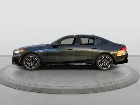 Used 2026 BMW 530i xDrive image 4