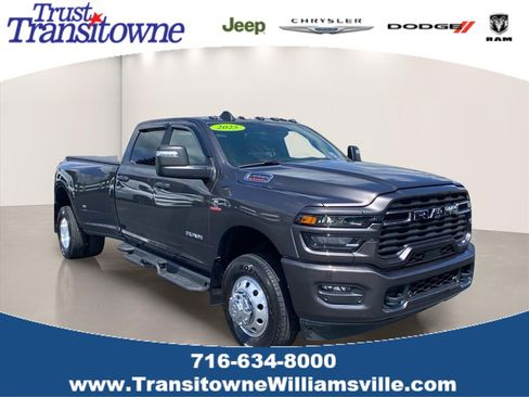 Used 2025 RAM 3500 Big Horn AWD/4WD image 1