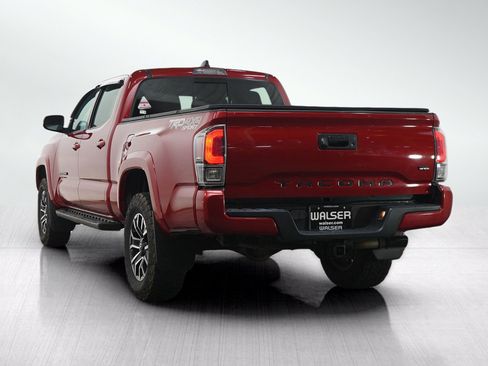 Used 2021 Toyota Tacoma TRD Sport AWD/4WD image 3