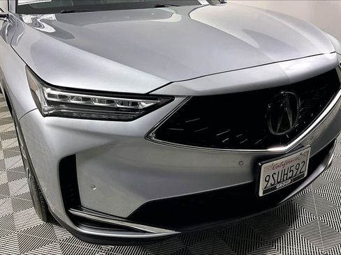 Used 2025 Acura MDX SH-AWD w/ Technology Package image 28