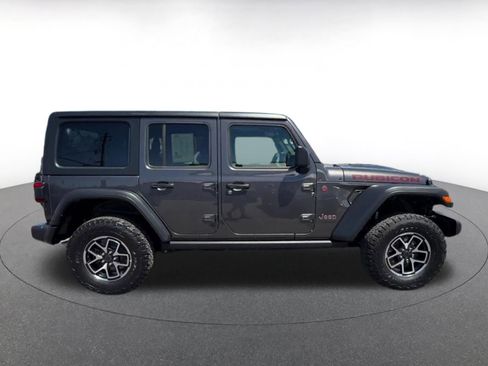 Used 2025 Jeep Wrangler Unlimited Rubicon AWD/4WD image 16