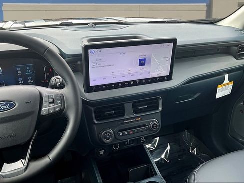 New 2026 Ford Maverick Lariat w/ Black Appearance Package image 6