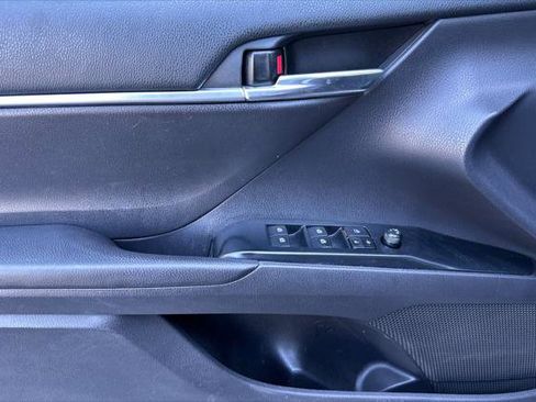 Certified 2020 Toyota Camry SE FWD image 12