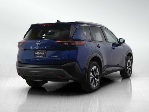 Used 2023 Nissan Rogue SV w/ SV Premium B Package image 5