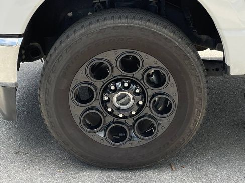 Used 2024 Ford F250 Lariat AWD/4WD image 32