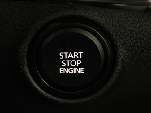 Used 2023 MAZDA MAZDA3 s FWD image 19