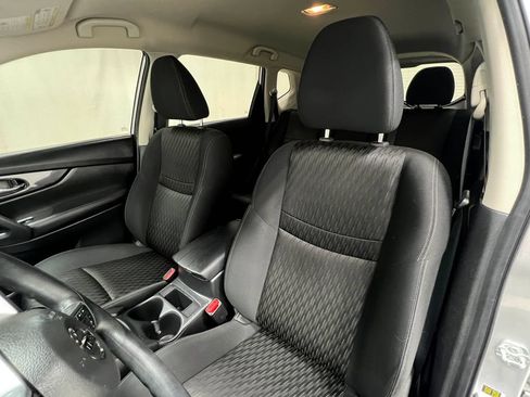 Used 2018 Nissan Rogue S AWD/4WD image 13