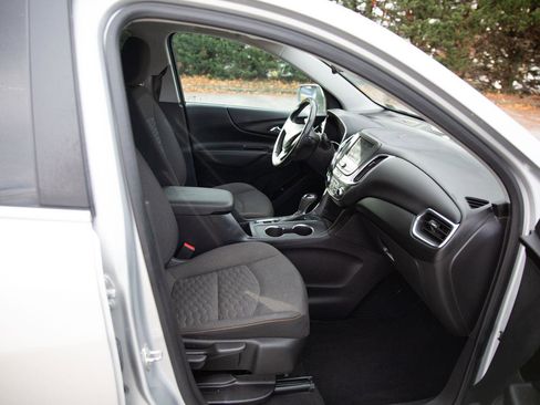 Certified 2021 Chevrolet Equinox LT image 24