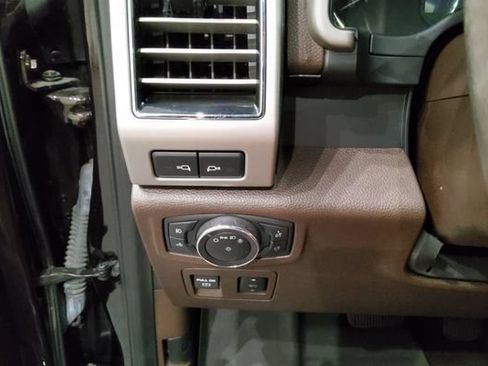 Used 2019 Ford F150 King Ranch w/ Equipment Group 601A Luxury AWD/4WD image 30