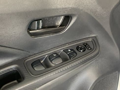 Used 2021 Nissan Versa S FWD image 15