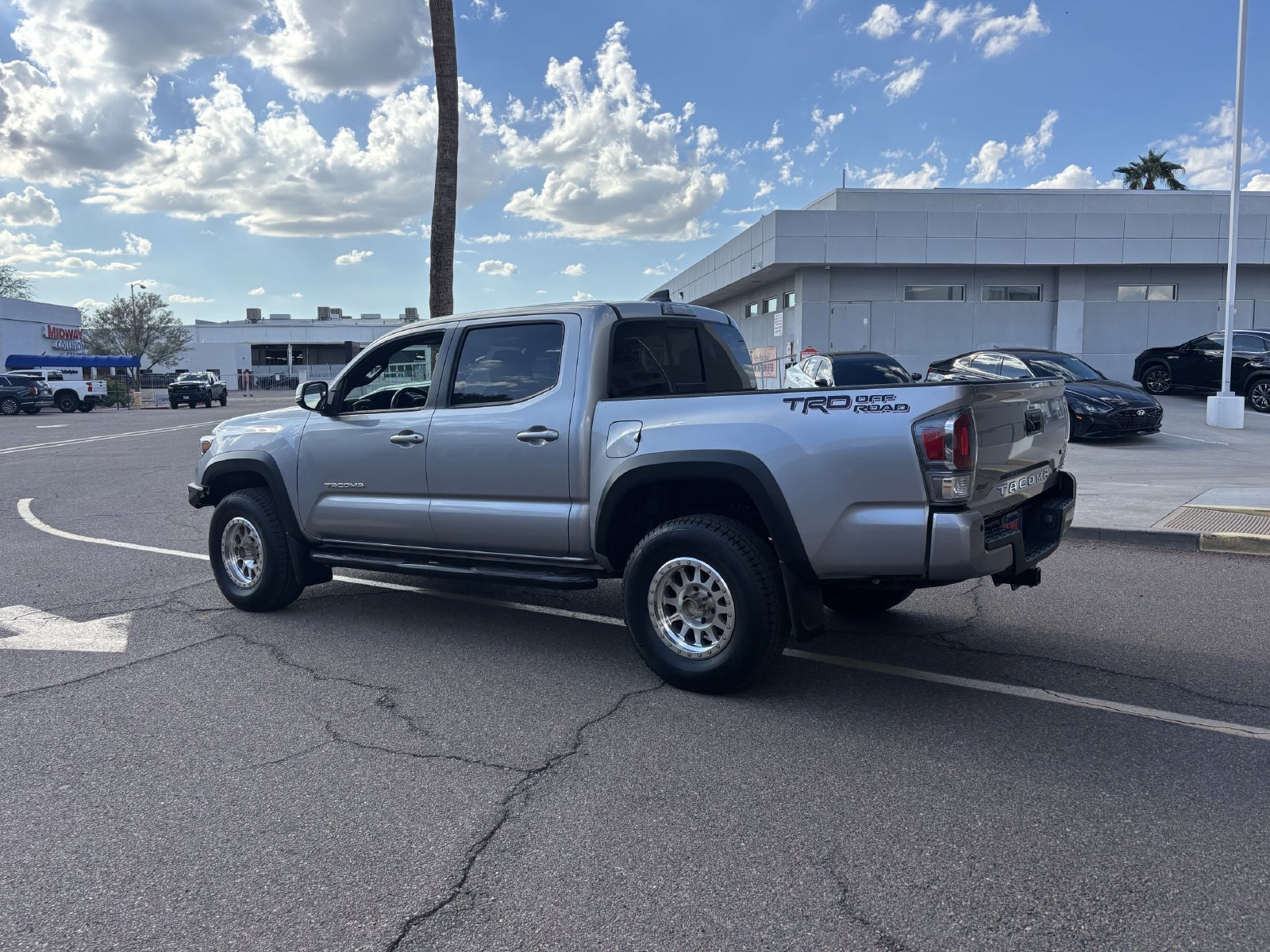 Used 2021 Toyota Tacoma TRD Off-Road w/ Technology Package RWD image 4