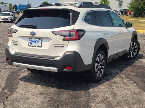 Used 2023 Subaru Outback Touring XT AWD/4WD image 4
