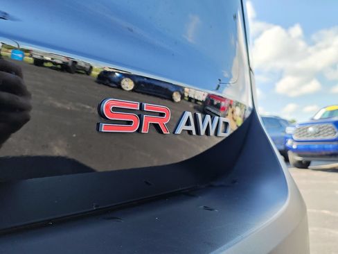 Used 2025 Nissan Kicks SR AWD/4WD image 26