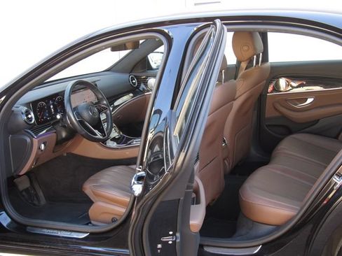 Used 2021 Mercedes-Benz E 350 4MATIC Sedan image 13