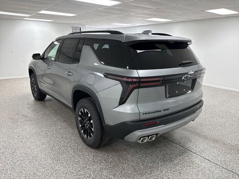 New 2026 Chevrolet Traverse Z71 w/ Driver Confidence Package AWD/4WD image 6
