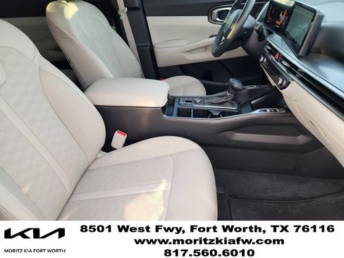 Used 2025 Kia Sorento S AWD/4WD image 10