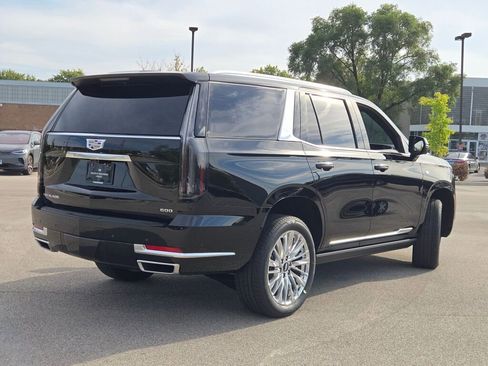 New 2026 Cadillac Escalade Luxury image 13