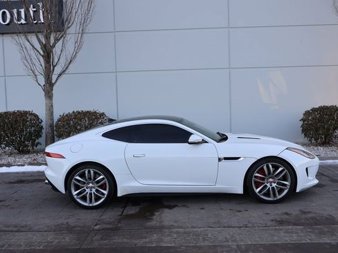 Used 2015 Jaguar F-TYPE R image 5