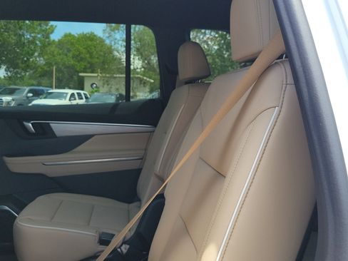 New 2026 Buick Enclave Preferred w/ Power Package FWD image 6