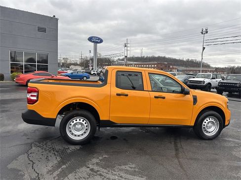 New 2026 Ford Maverick XL image 3