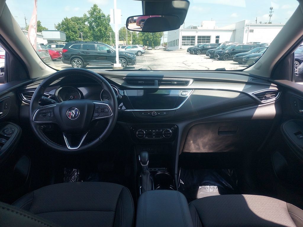 Used 2023 Buick Encore GX Select w/ Safety Package II AWD/4WD image 9