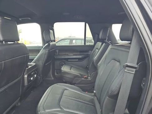 Used 2019 Ford Expedition Limited image 4